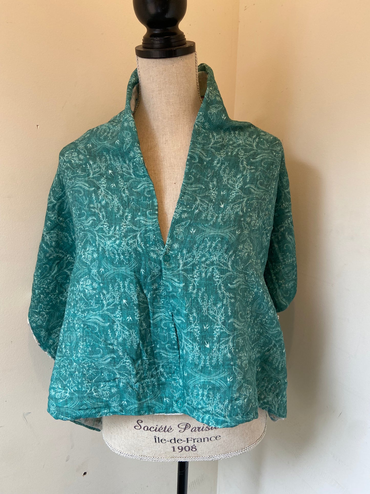 Teal Bird Snap Shawl