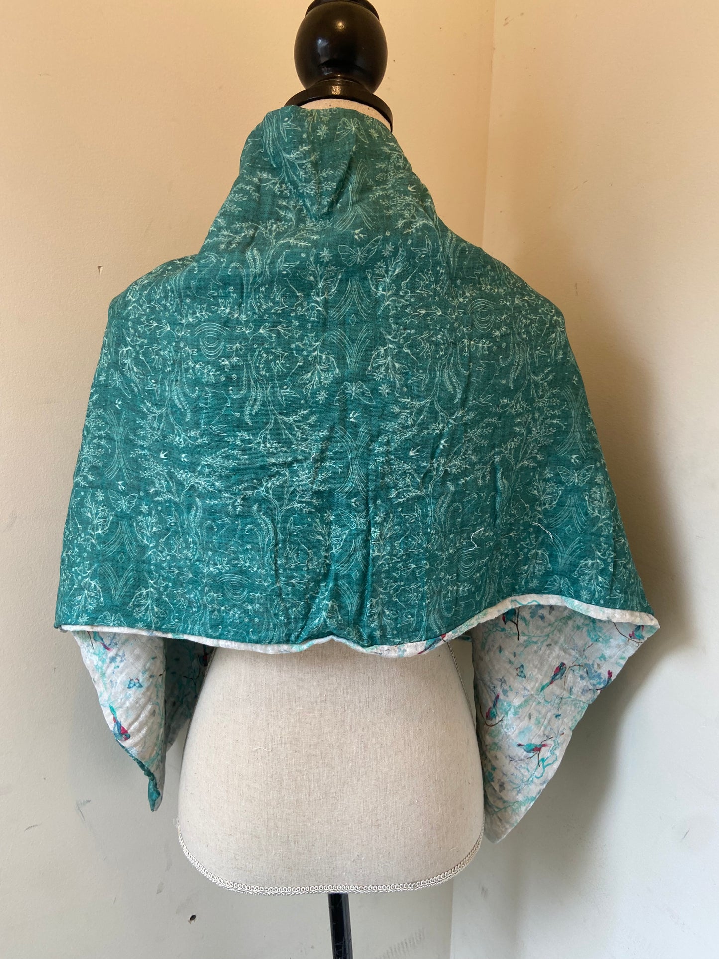 Teal Bird Snap Shawl