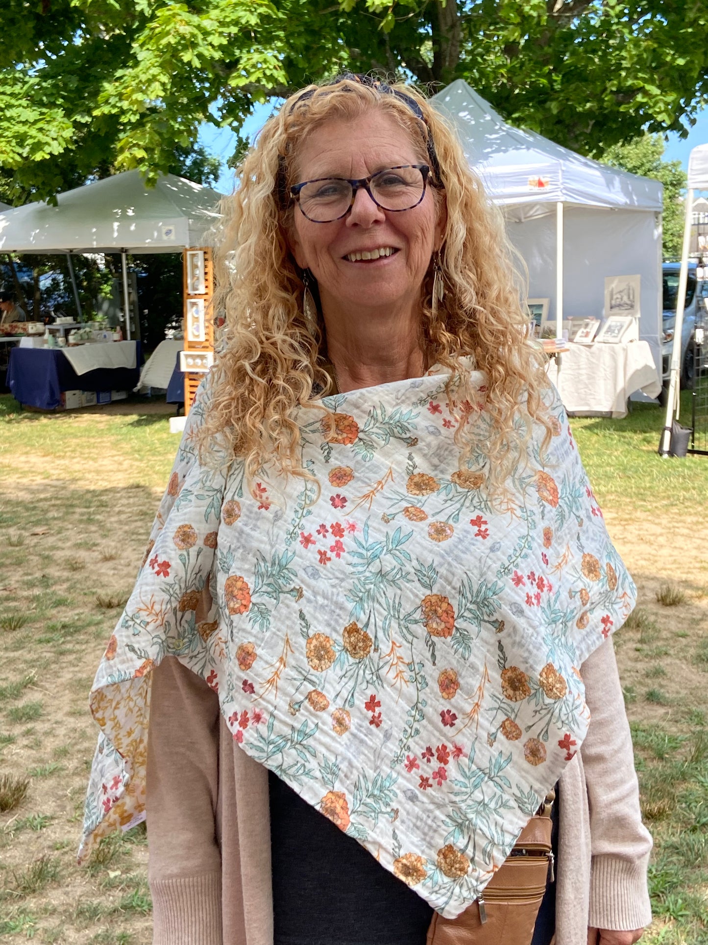 Yellow Marigold Snap Shawl