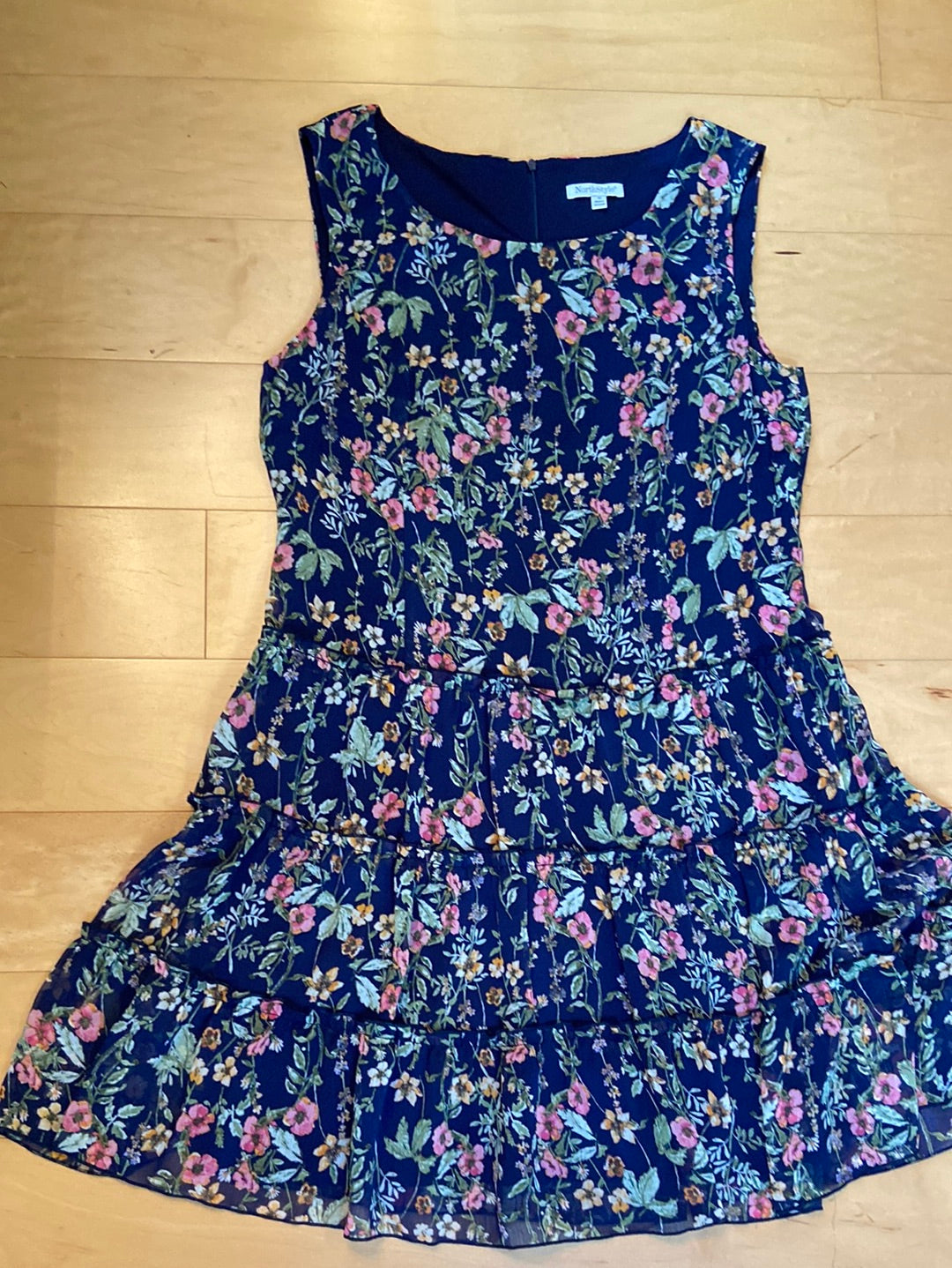 NAVY FLORAL North Style Size 16