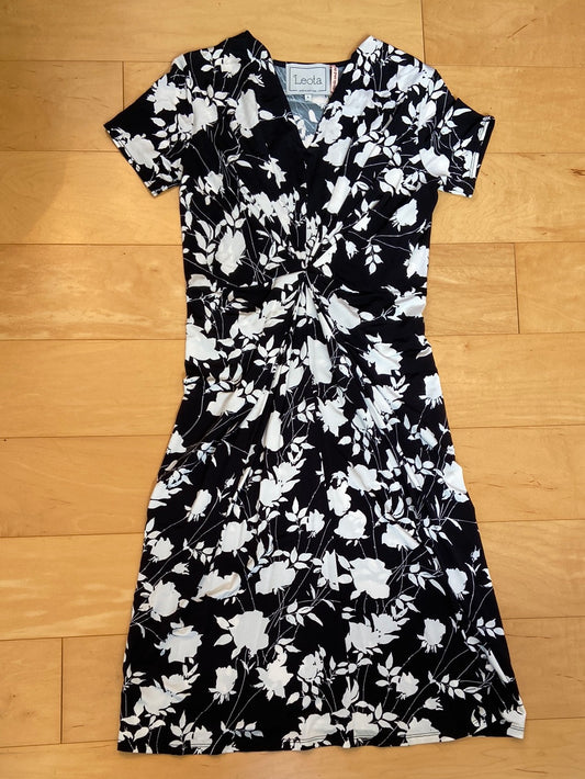 CLASSIC FLORAL Leota Dress Size S