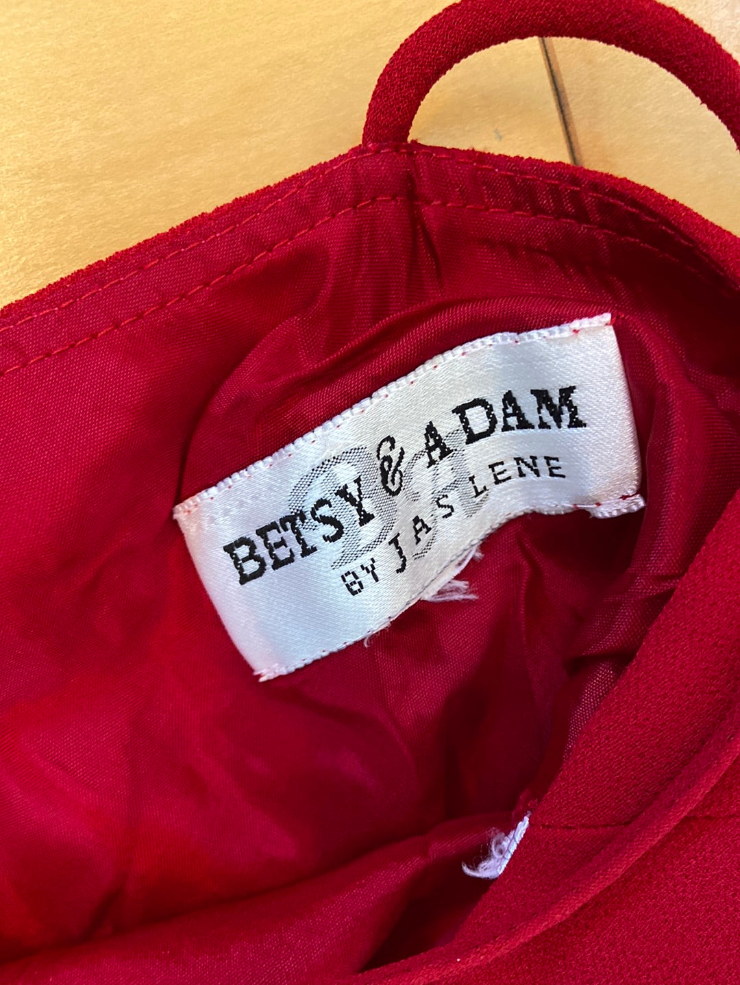 LADY IN RED Betsy & Adam Size S