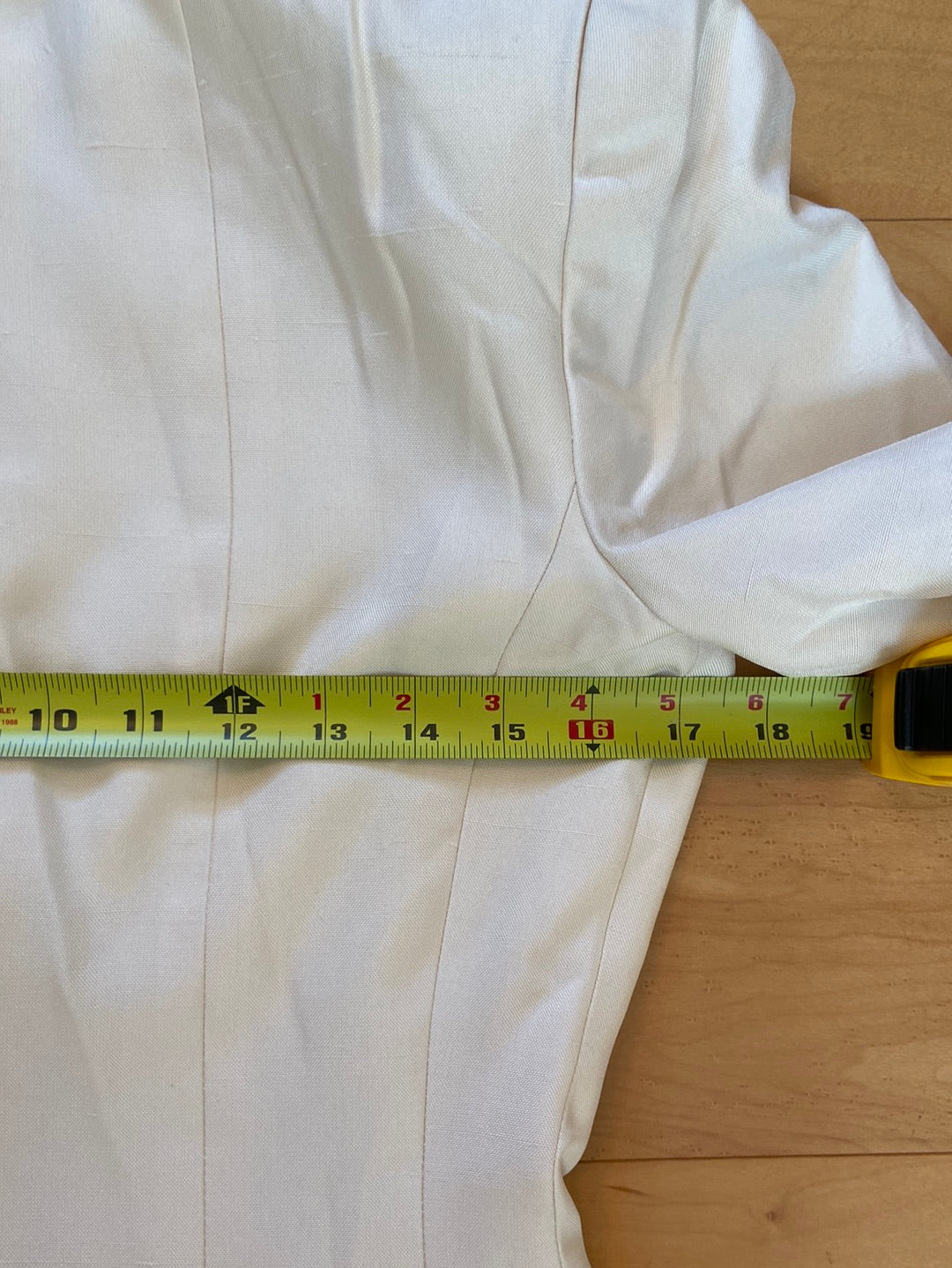 TUXEDO SUIT Nona Maldonado Size 8