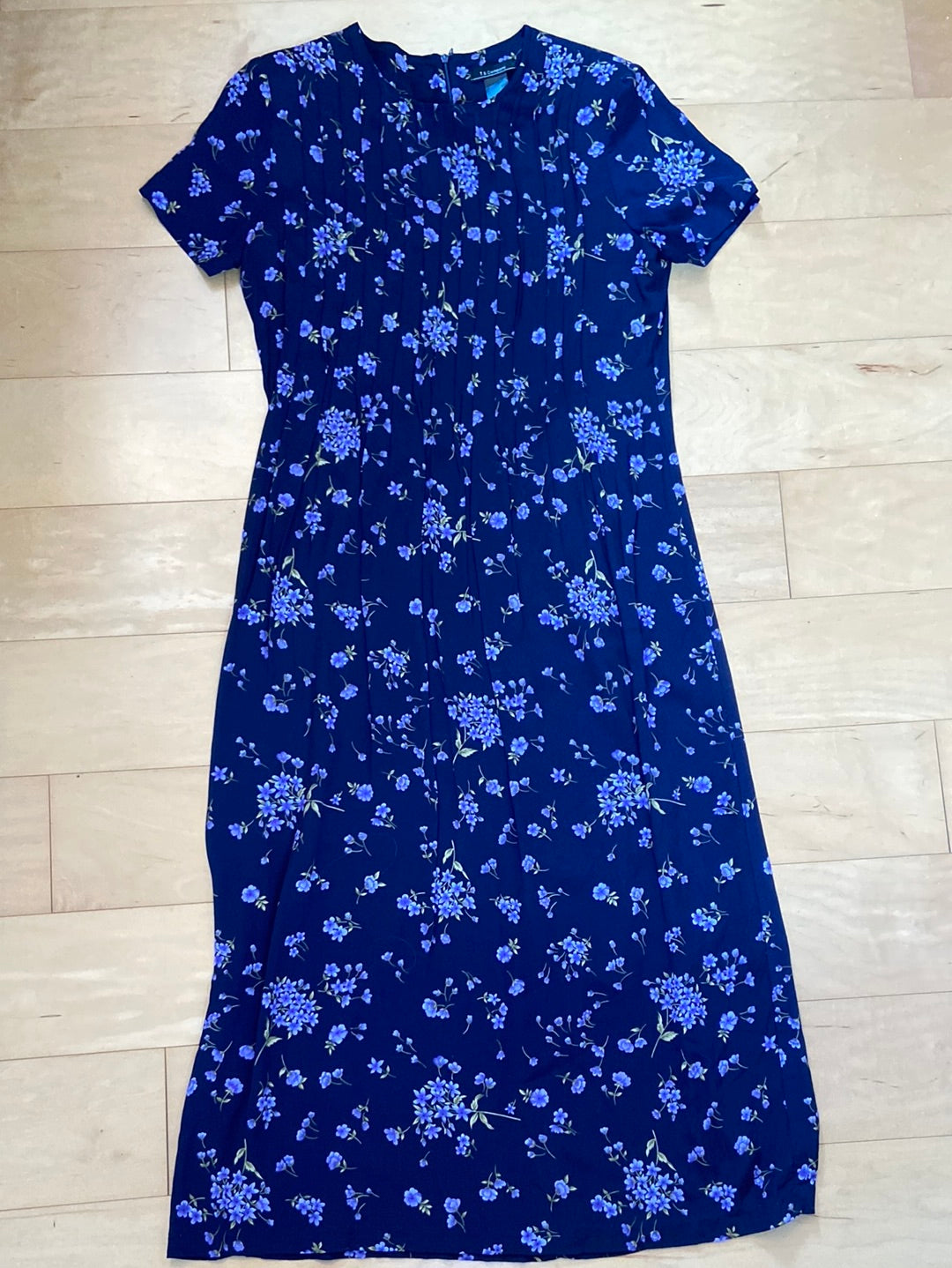 FLORAL FAVORITE T & Company Navy Dress Size 10