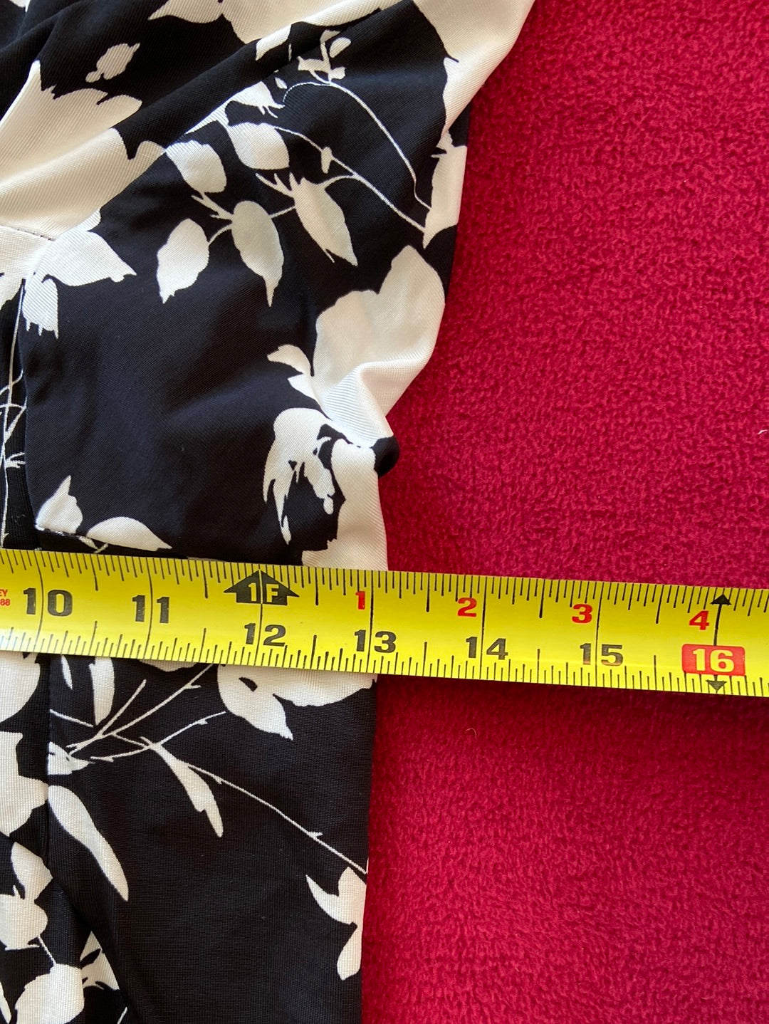 CLASSIC FLORAL Leota Dress Size S