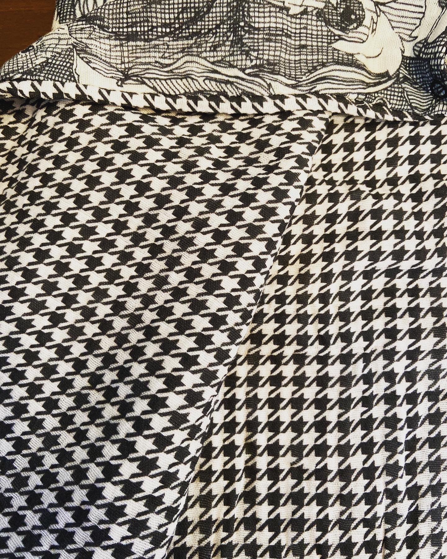 Dog Print Snap Shawl