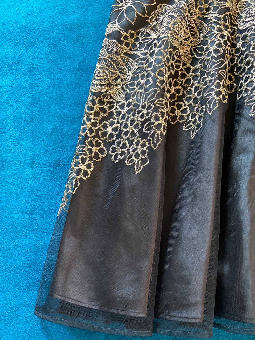 SHEER GOLDEN Tahari Size 10