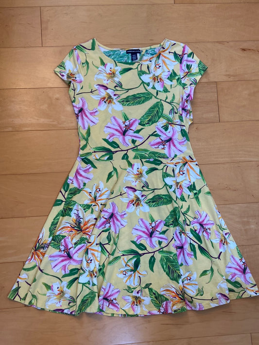 YELLOW LILIES American Living Dress Size M