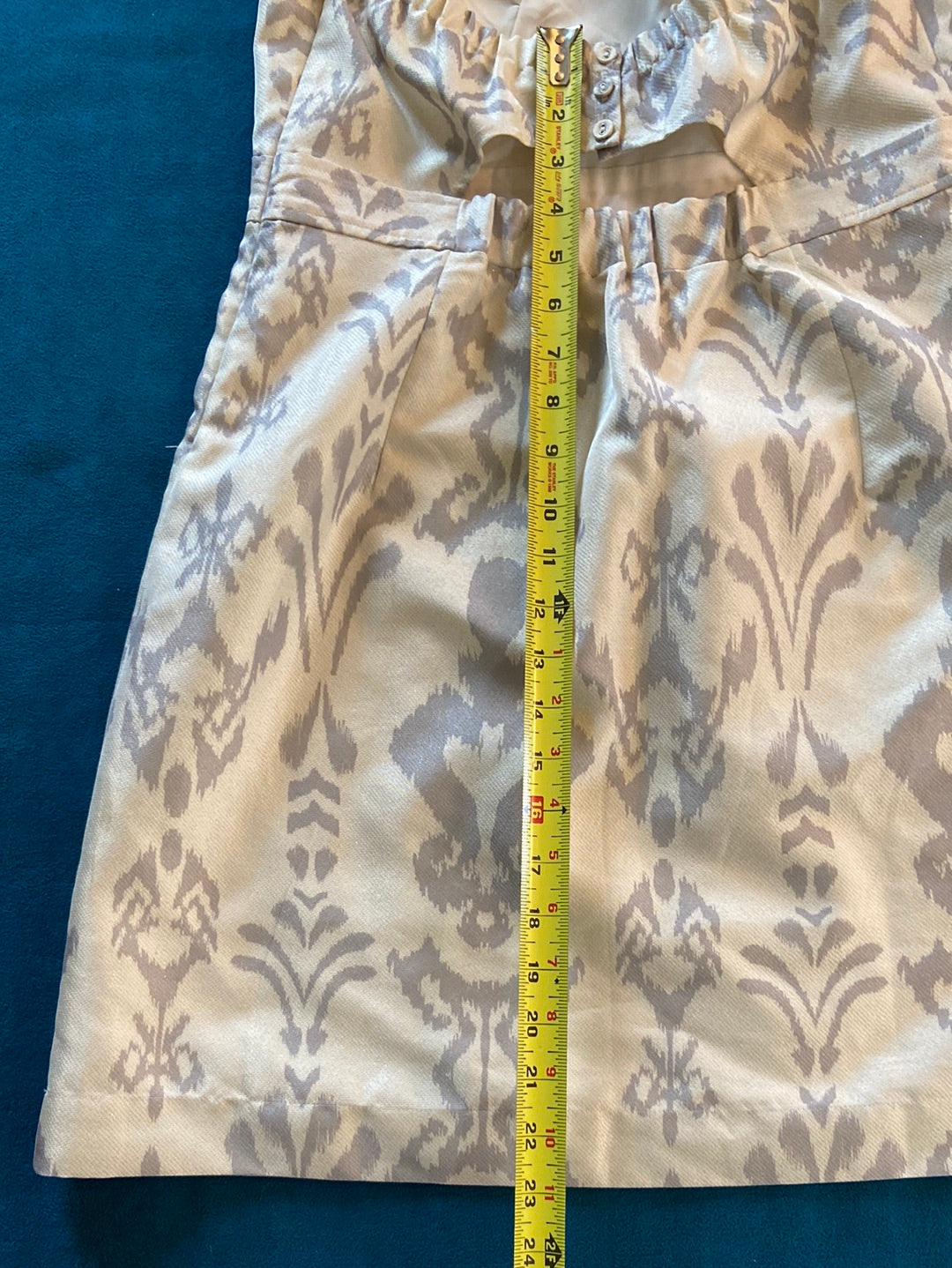 IVORY IKAT PRINT American Eagle Size 10
