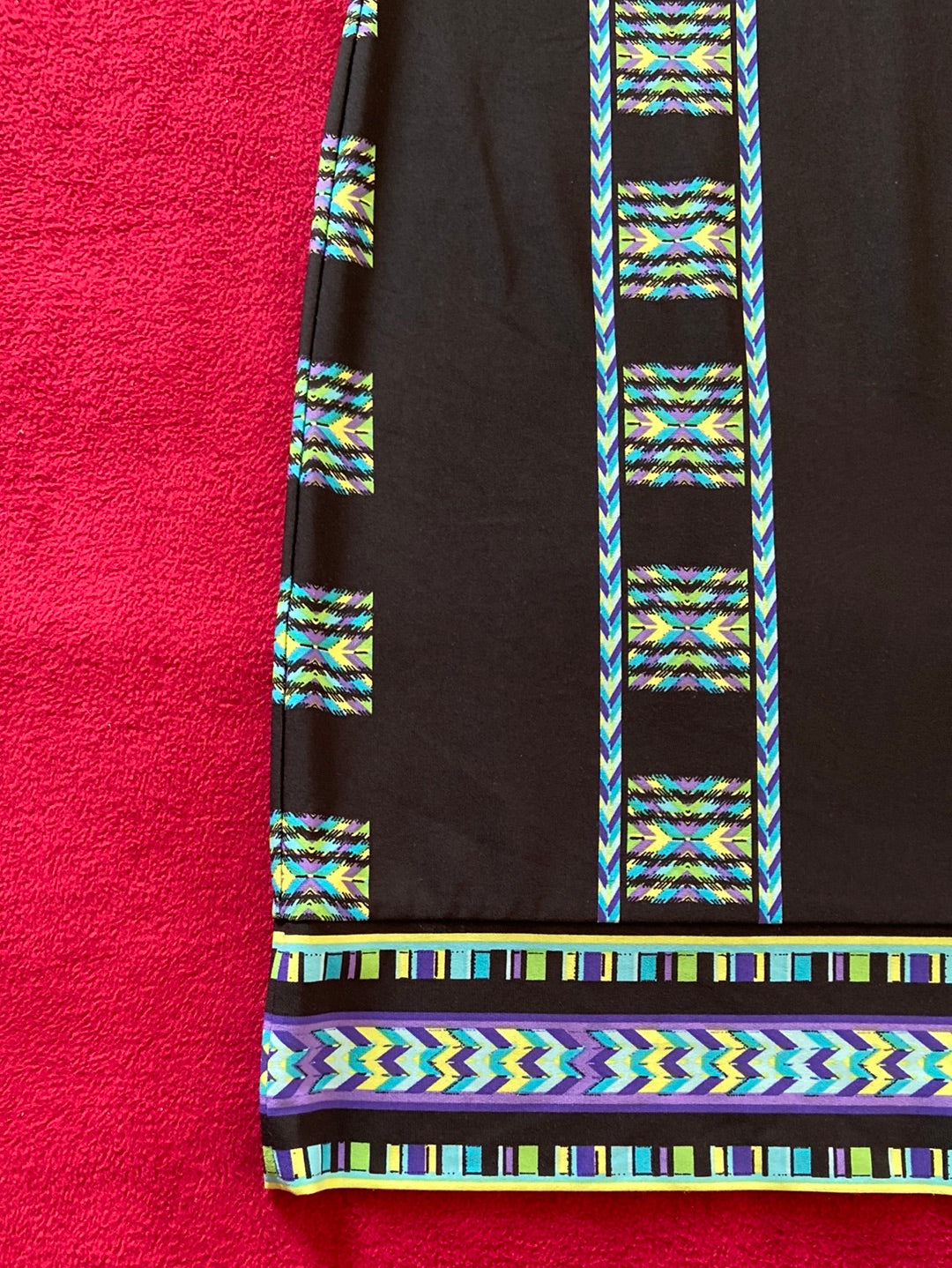 GEOMETRIC Donna Morgan Size 8