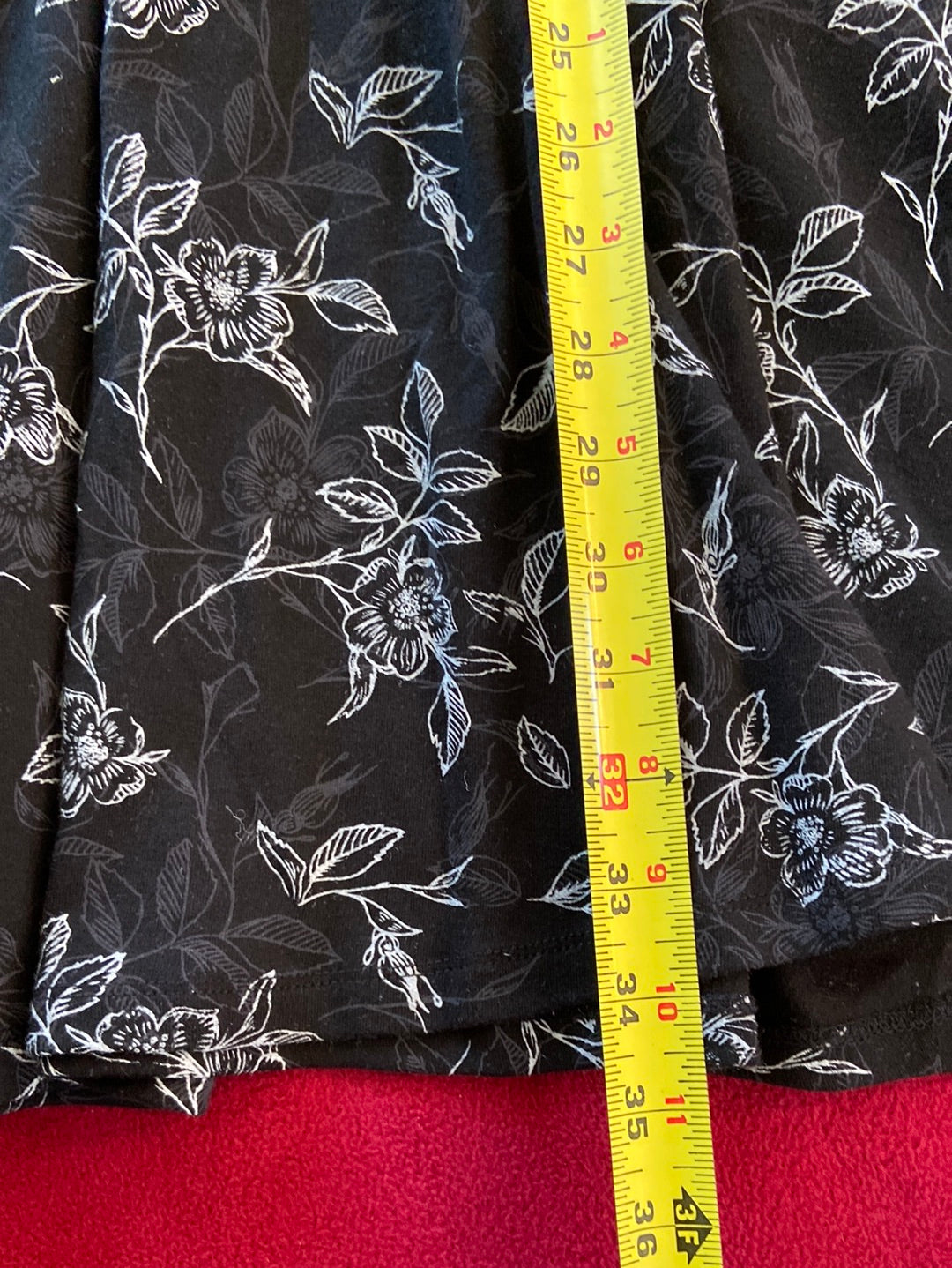 BLACK FLORAL Trixie and Lulu Dress Size M