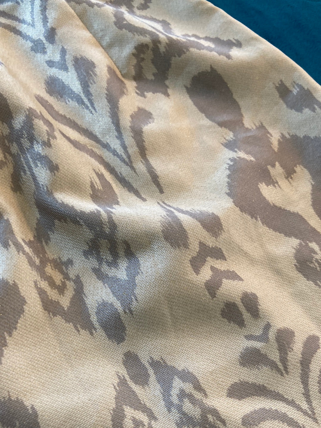IVORY IKAT PRINT American Eagle Size 10