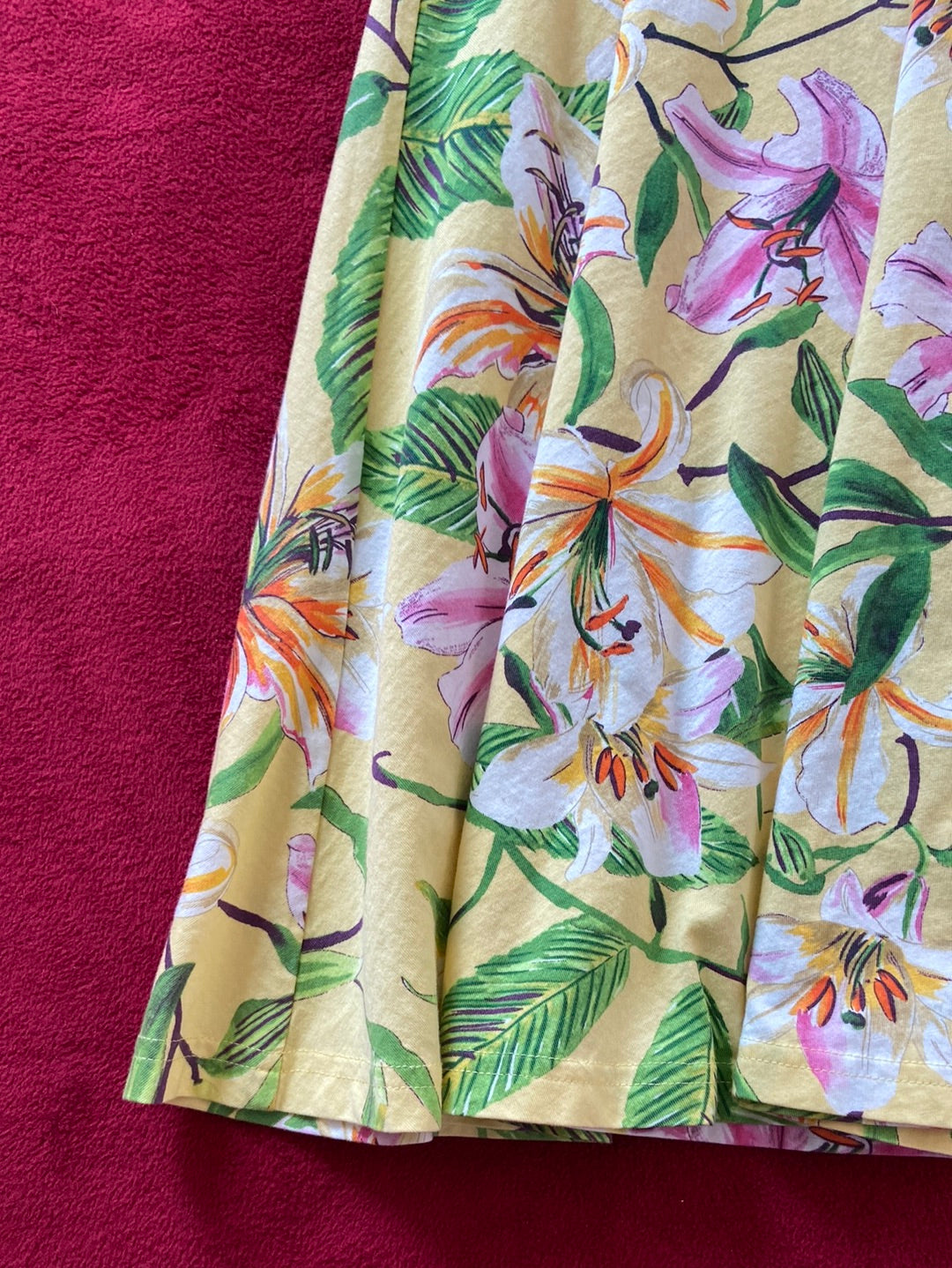 YELLOW LILIES American Living Dress Size M