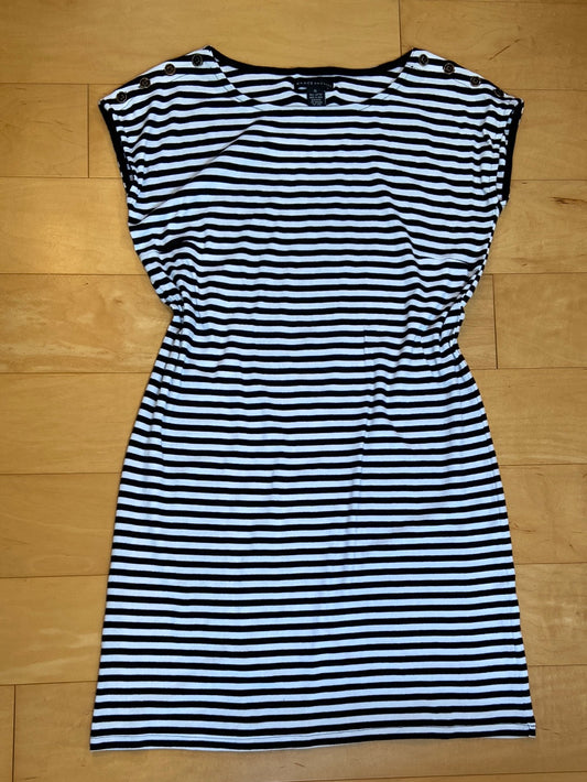 SASSY STRIPES Grace Dresses Size XL