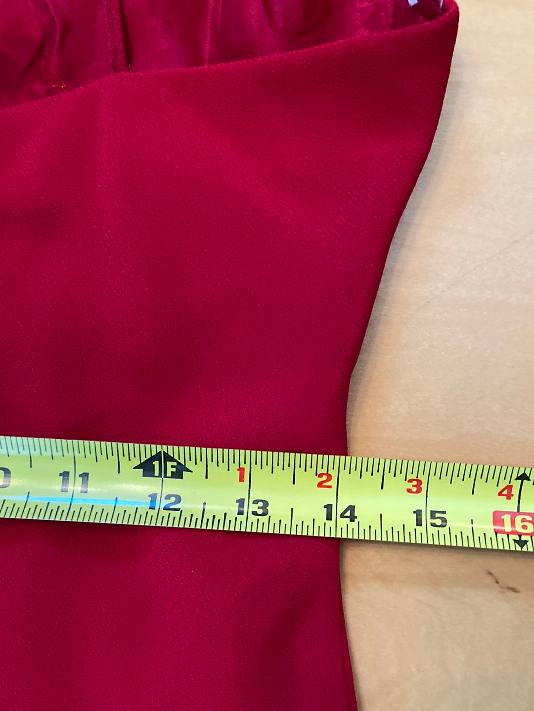 LADY IN RED Betsy & Adam Size S