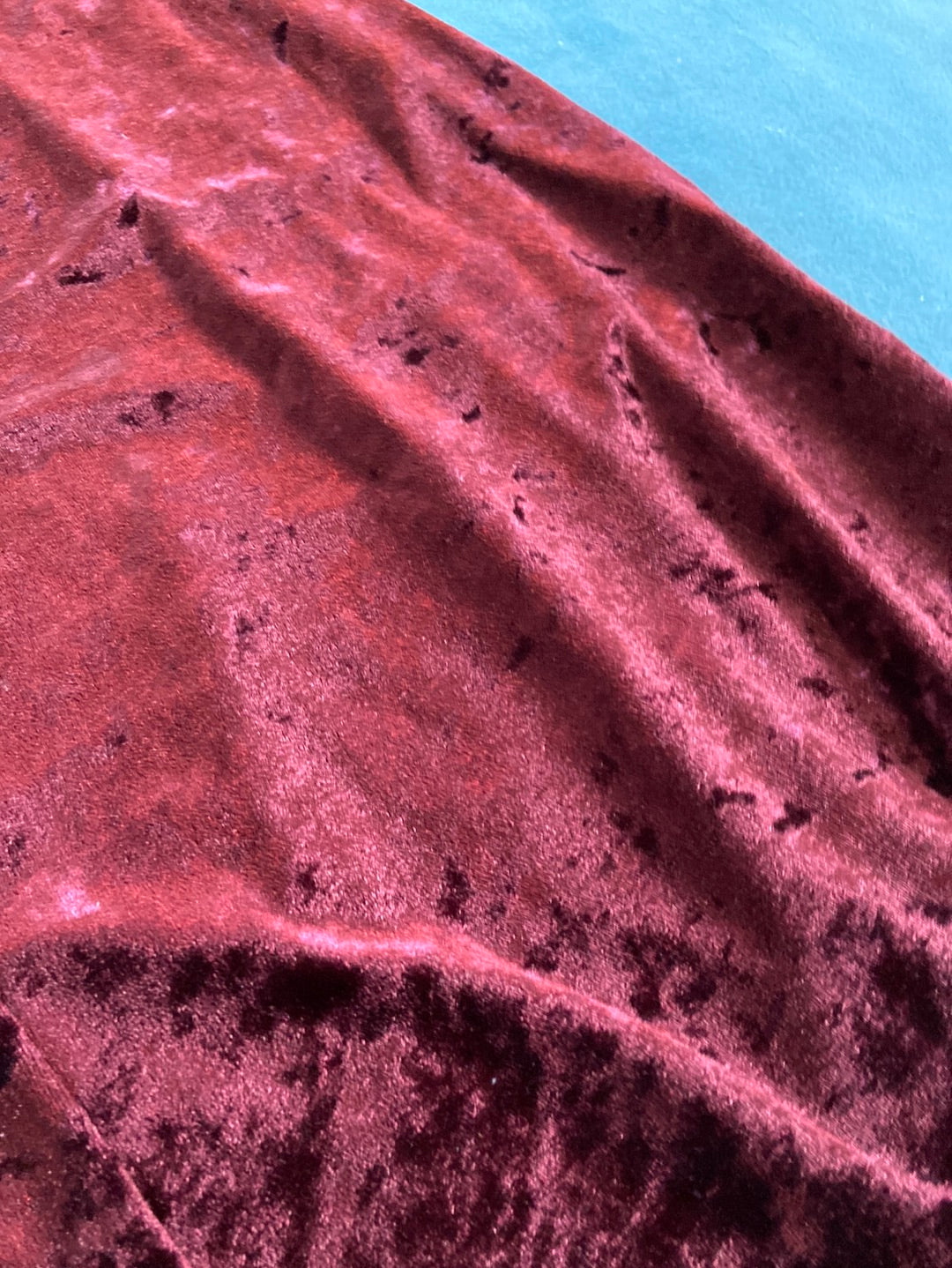 MAROON VELVET London Times Size 10