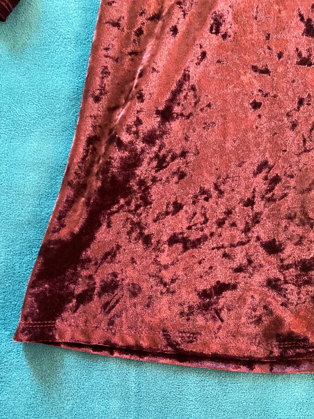 MAROON VELVET London Times Size 10